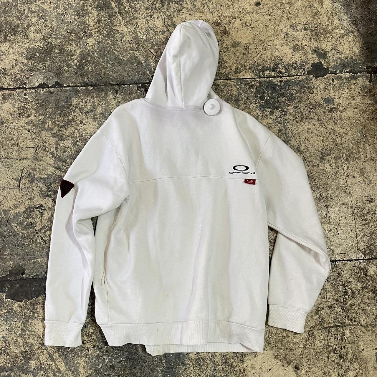 White oakley zip up