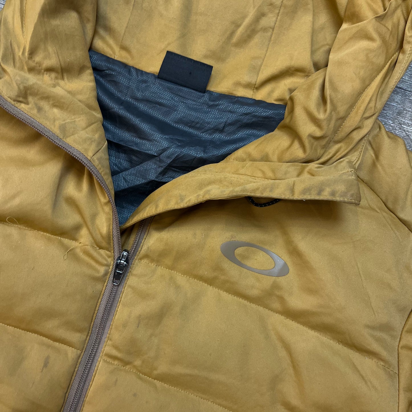 Oakley jacket (L)