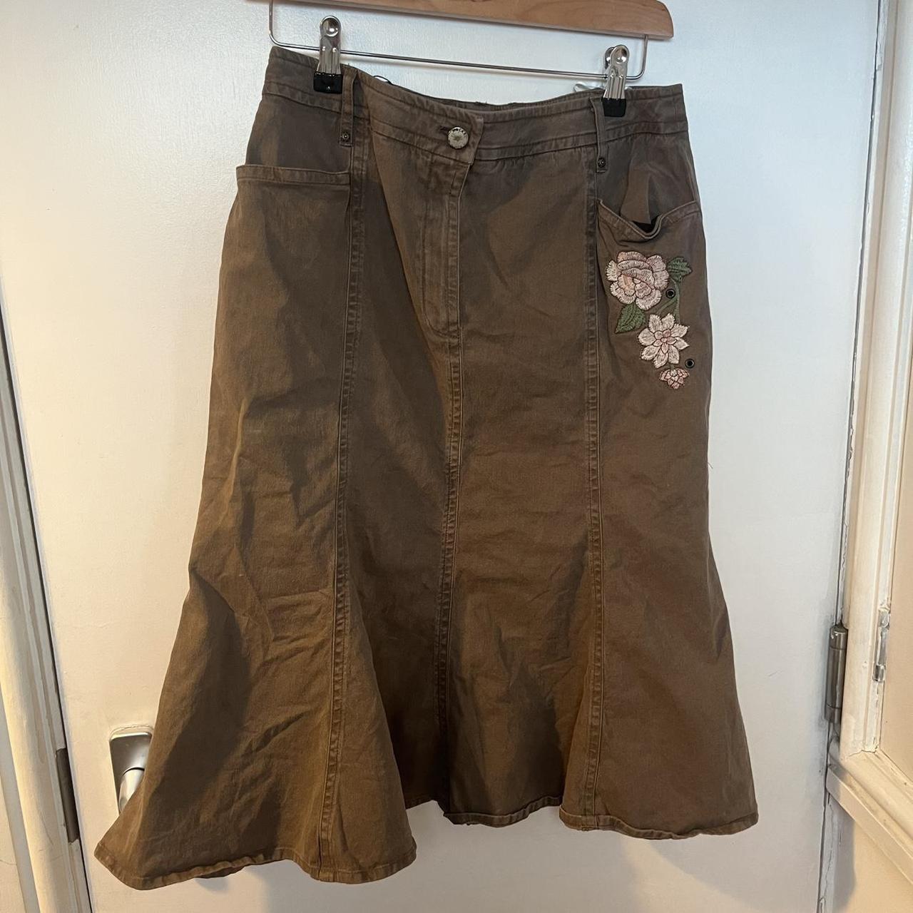 Brown midi skirt with floral embroidery and button details