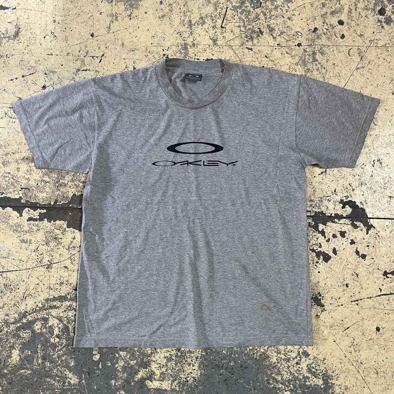 Oakley tee