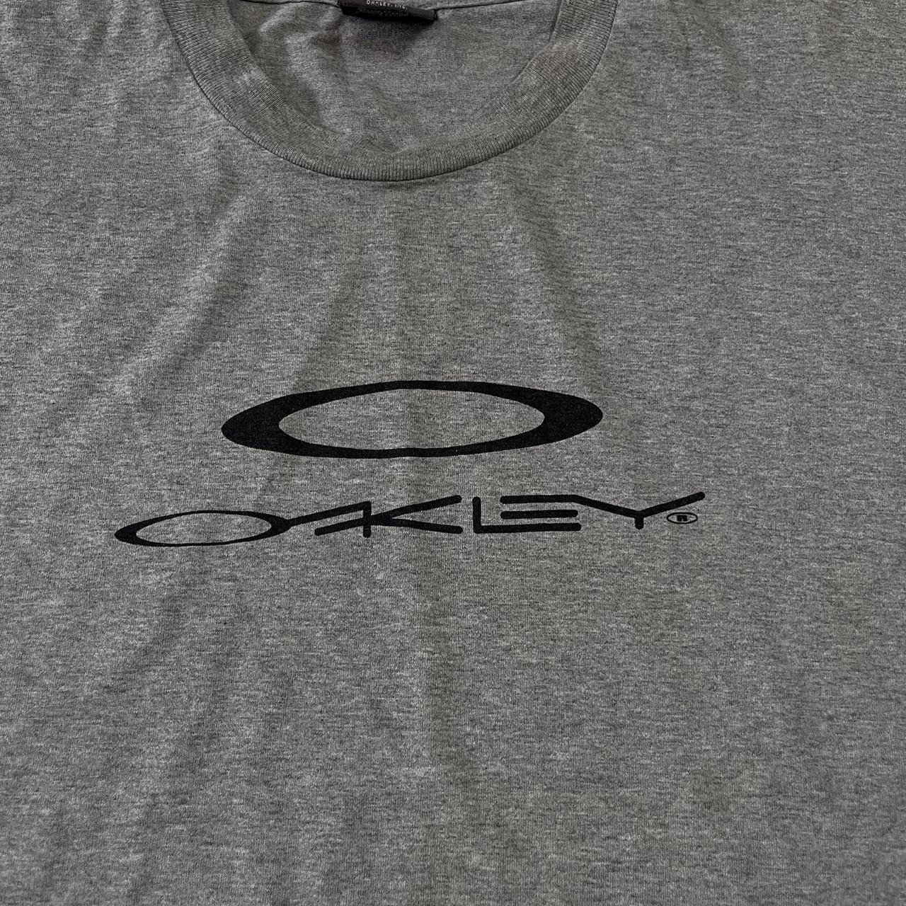 Oakley tee