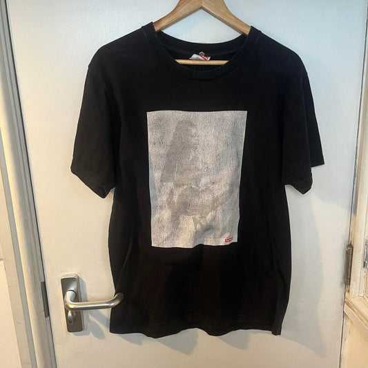 Supreme tee